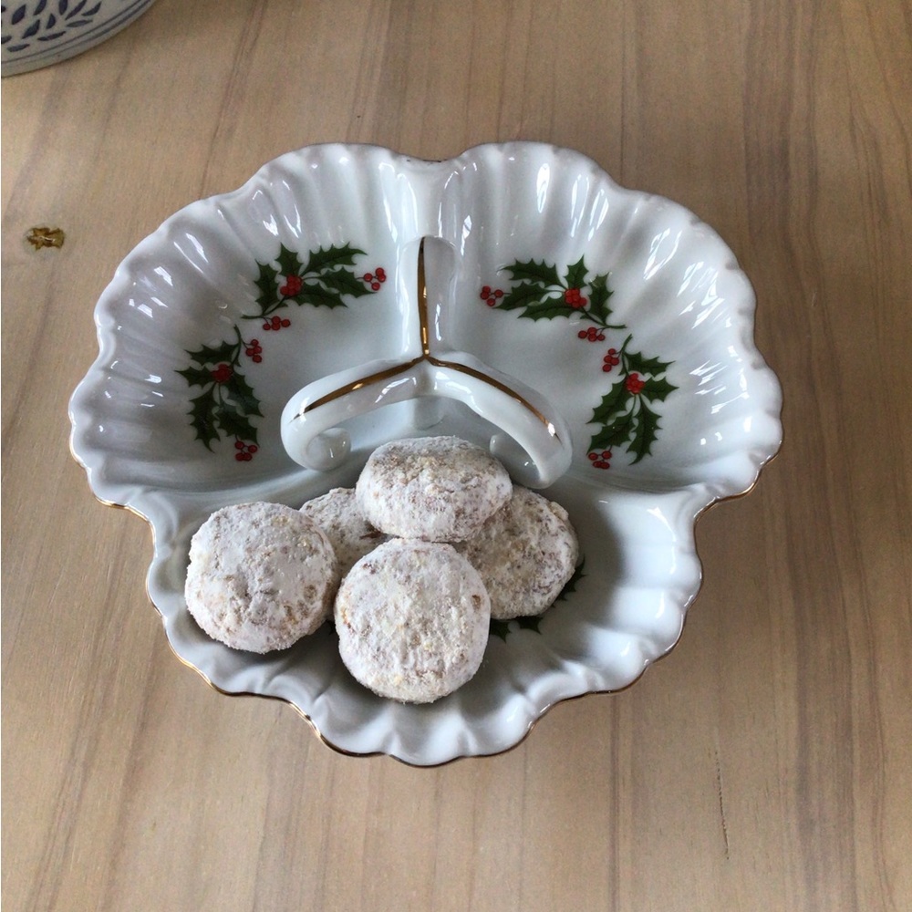Porcelain Christmas Divided Section Dish Plate Holly Theme